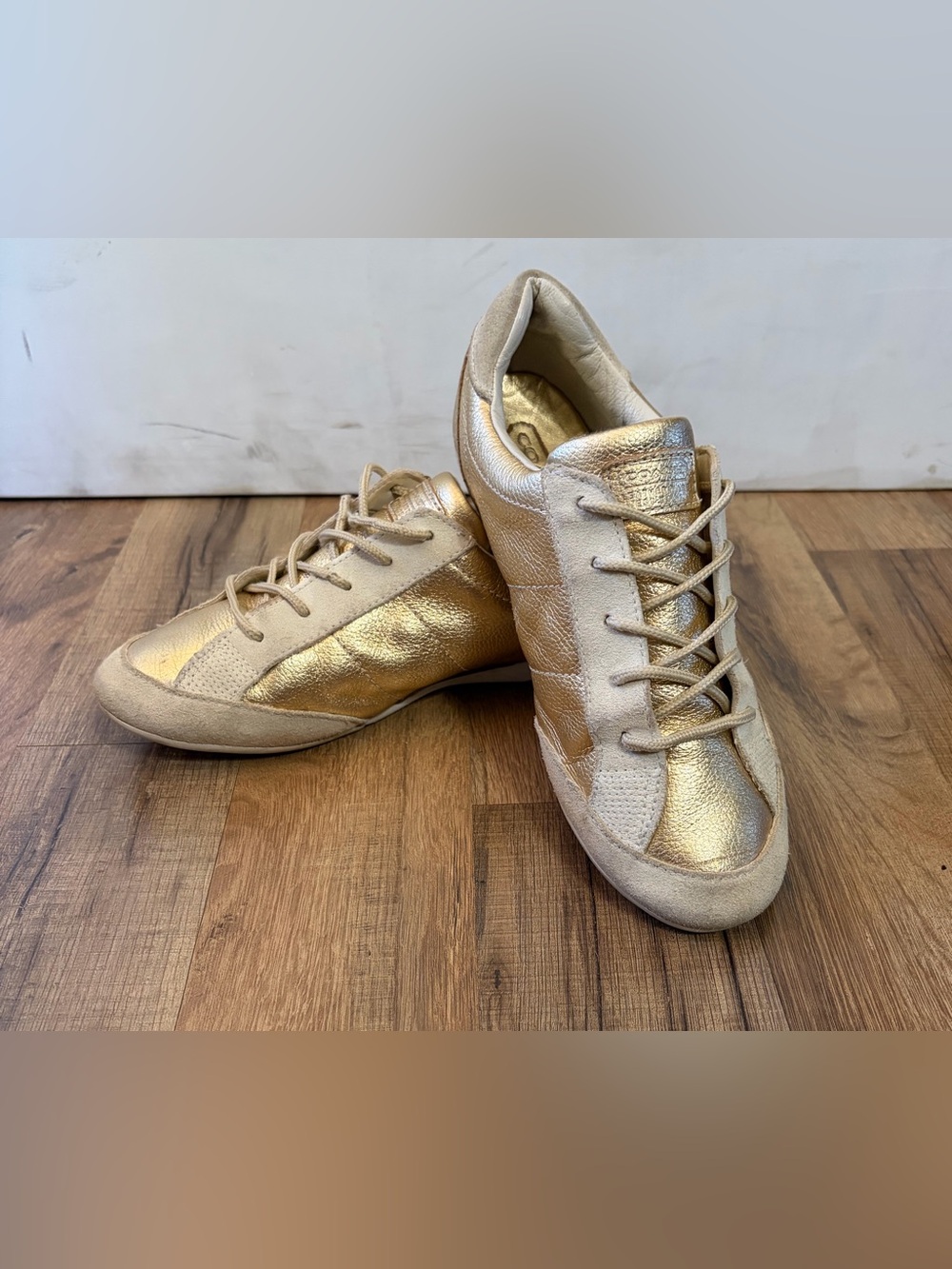 Coach Gold Metallic 7 Sneakers Low Designer Old Money Glam Shiny Hip Hop VTG Y2K